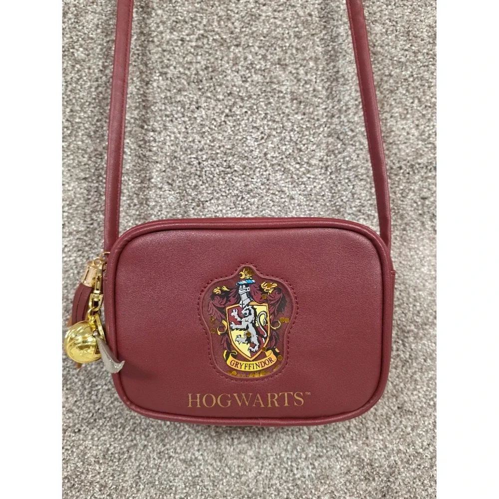 Harry Potter Gryffindor Hogwarts Crossbody Bag Burgundy Gold Snitch Charm Purse